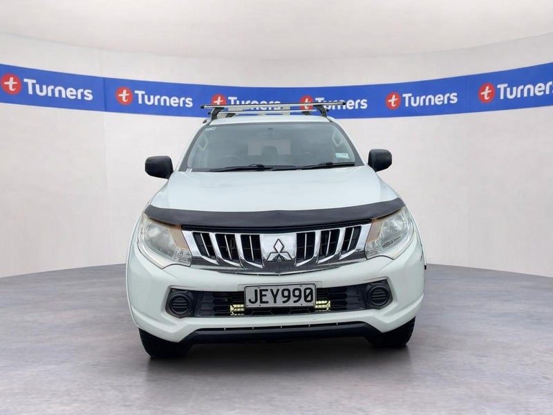 2015 Mitsubishi Triton D/CAB GLX 4WD, photo 2