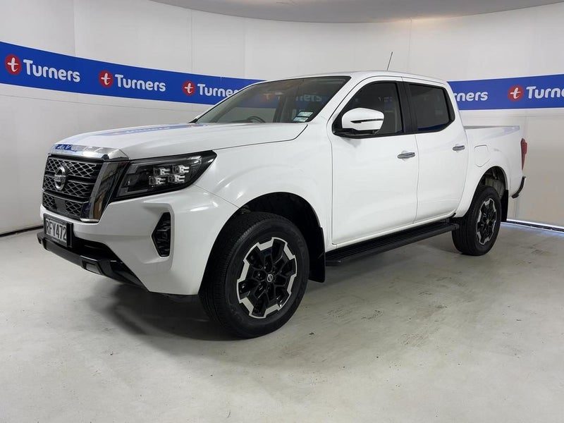 2025 Nissan Navara ST-X 4WD, photo 3
