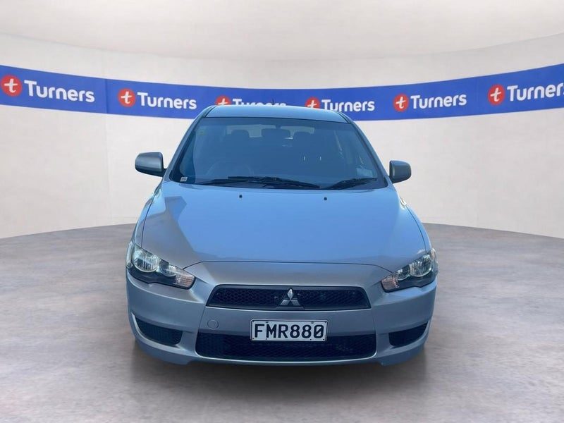 2010 Mitsubishi Lancer ES, photo 2