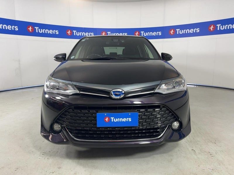 2015 Toyota Corolla Hybrid, photo 2