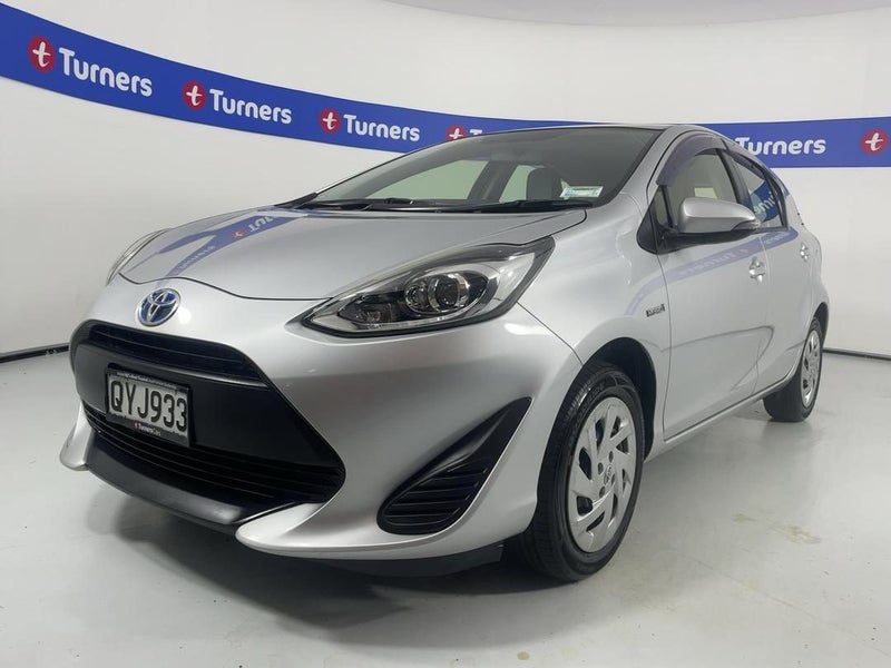 2018 Toyota Aqua, photo 3