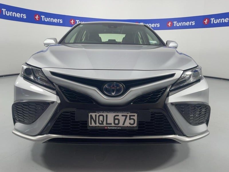 2021 Toyota Camry SX, photo 2