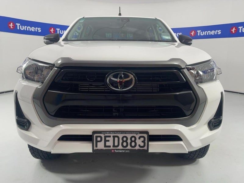 2022 Toyota Hilux SR TD DC 2WD, photo 2