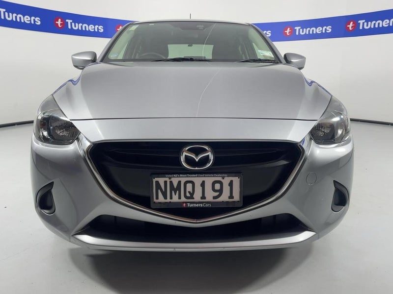 2014 Mazda Demio, photo 2