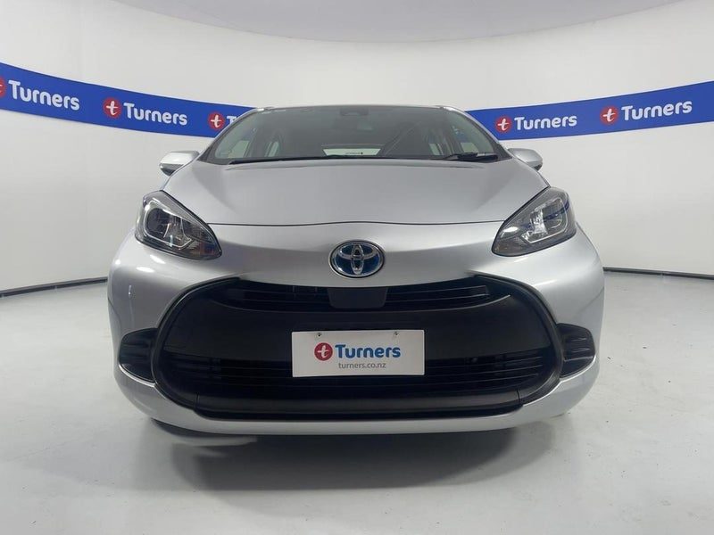 2023 Toyota Aqua, photo 2