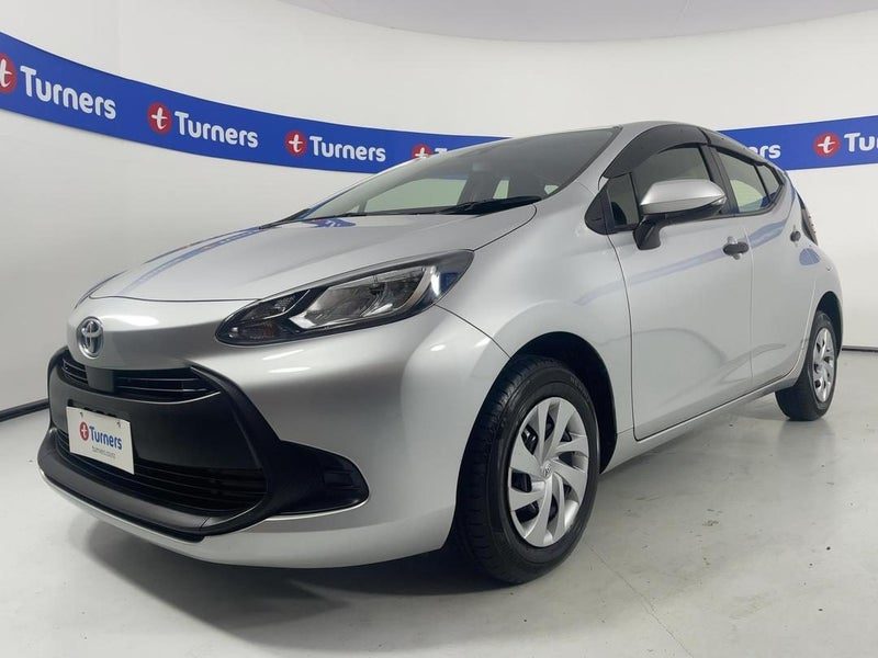 2023 Toyota Aqua, photo 3
