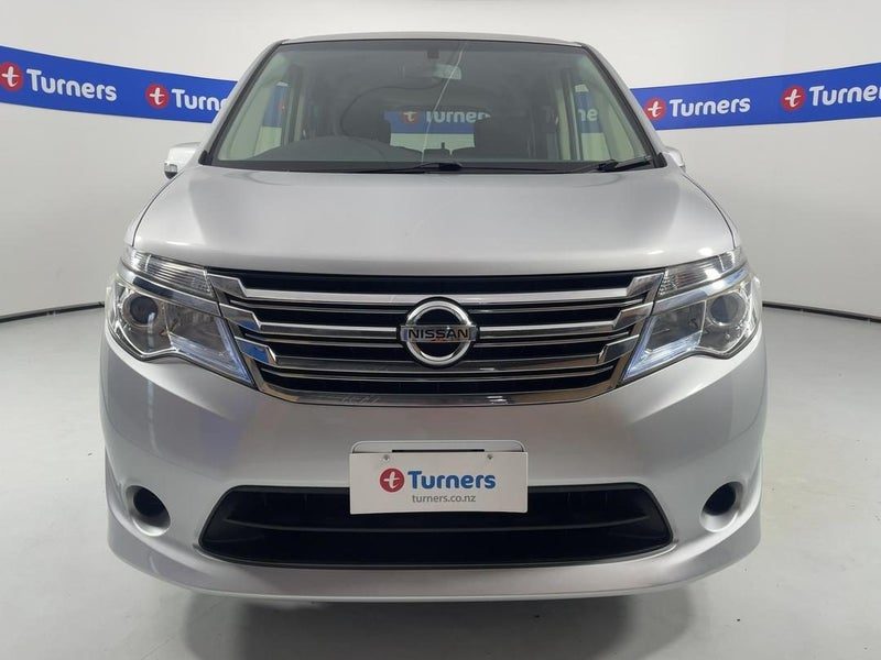 2015 Nissan Serena, photo 2