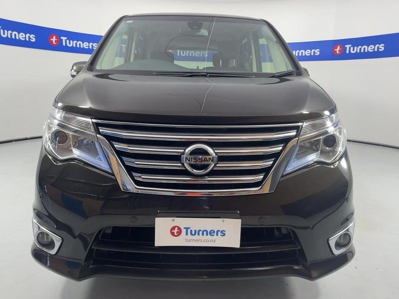 2015 Nissan Serena, photo 2