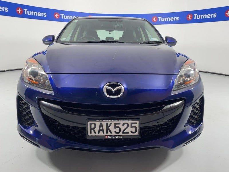 2012 Mazda Axela, photo 2