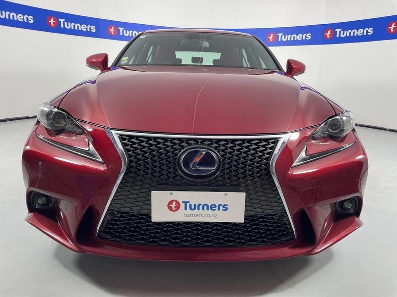 2014 Lexus IS 300h, photo 2