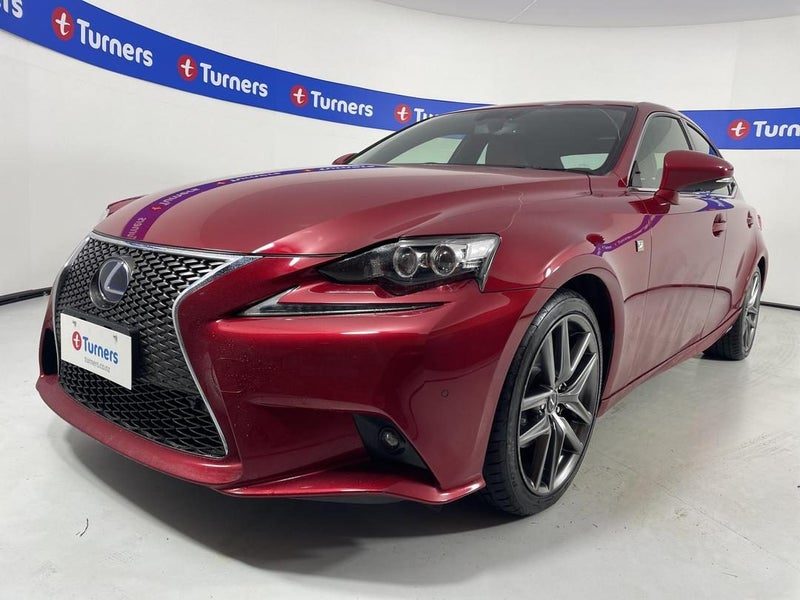 2014 Lexus IS 300h, photo 3