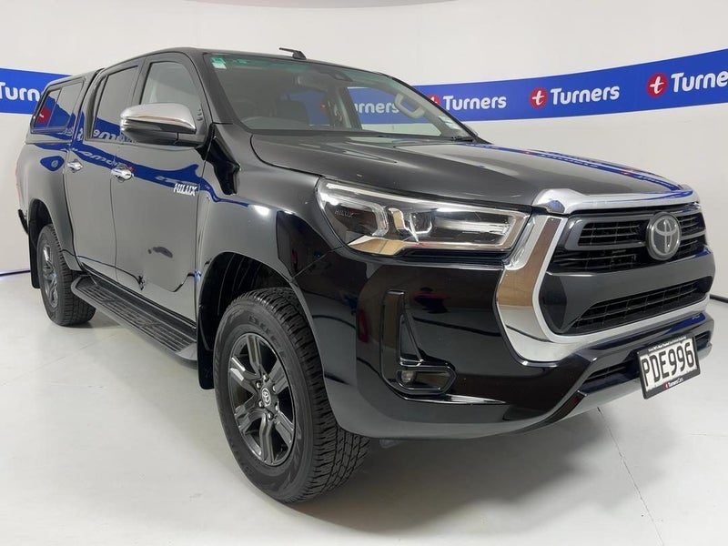 2022 Toyota Hilux SR5 TD DC 4WD