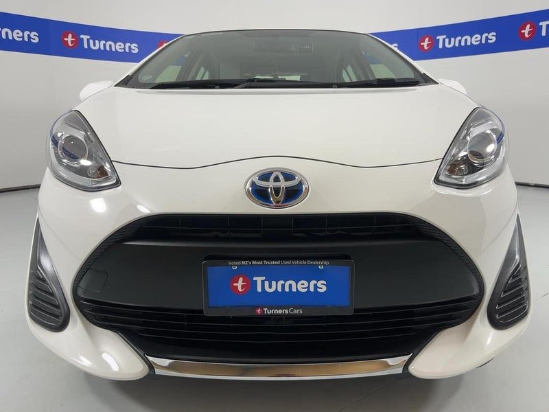 2021 Toyota Aqua, photo 2