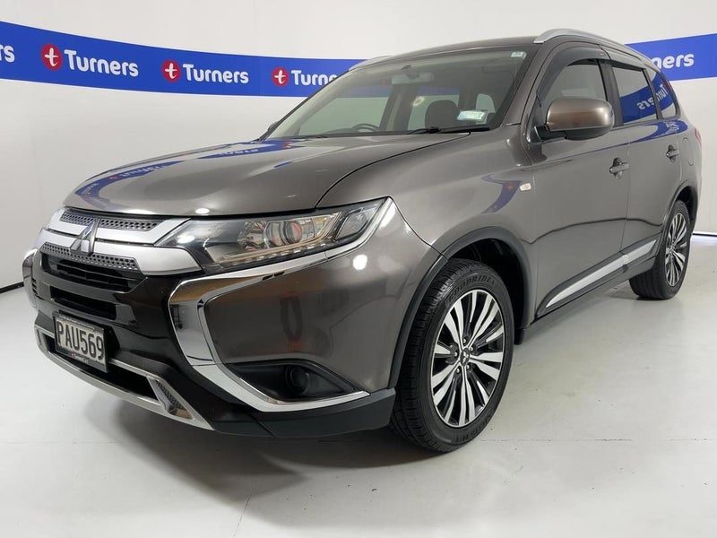 2018 Mitsubishi Outlander LS, photo 3