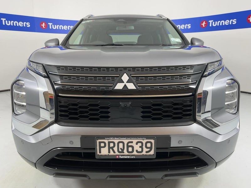 2023 Mitsubishi Outlander LS, photo 2