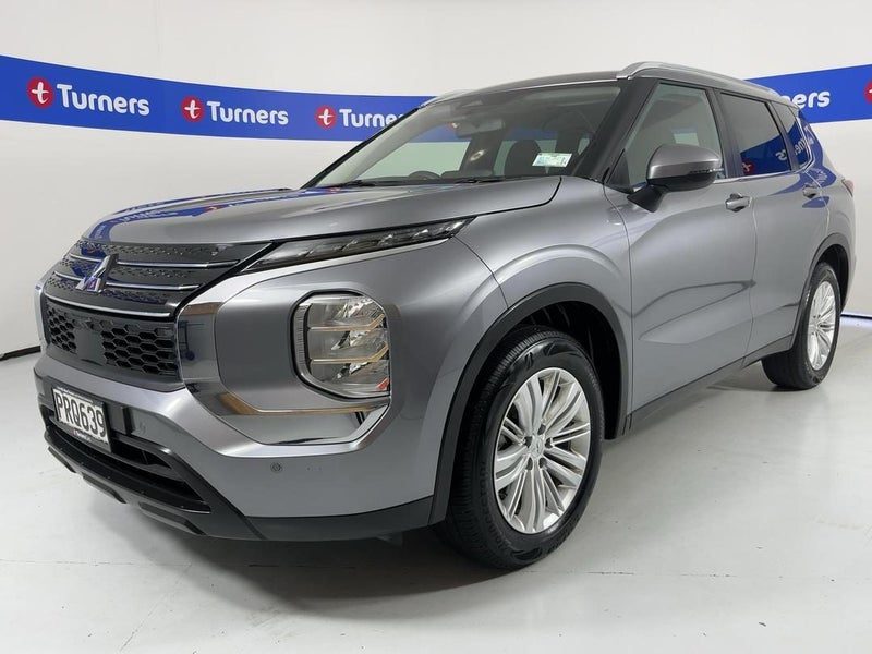 2023 Mitsubishi Outlander LS, photo 3