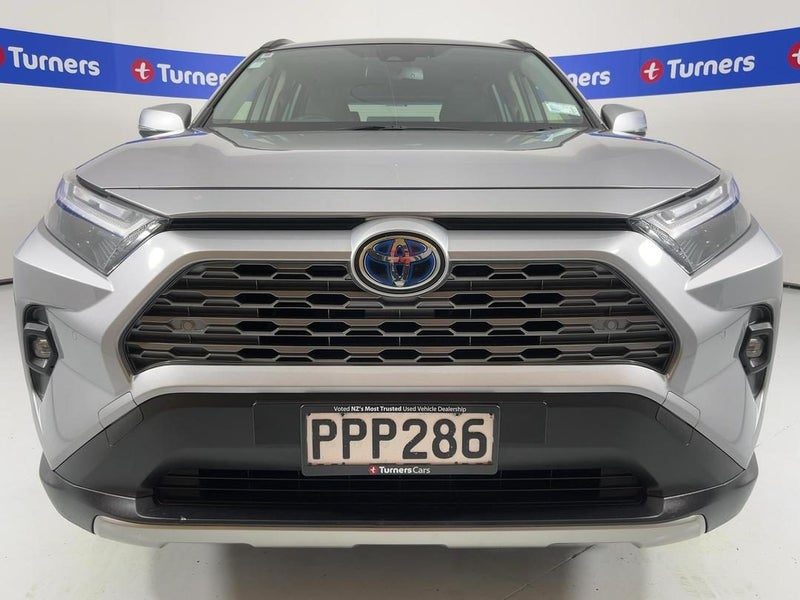 2022 Toyota RAV4 GXL, photo 2
