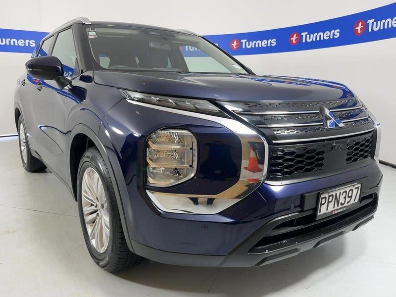 2022 Mitsubishi Outlander LS