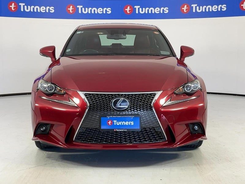 2014 Lexus IS 300h, photo 2