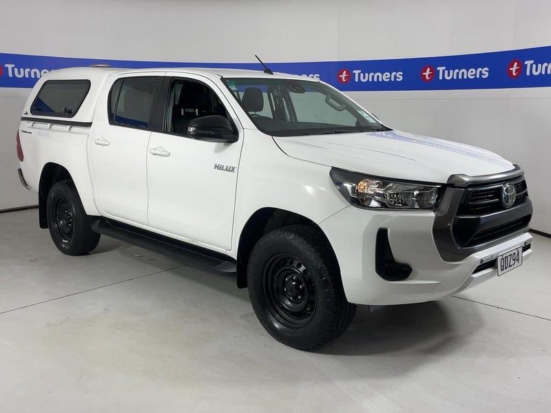 2023 Toyota Hilux SR TD DC 2WD