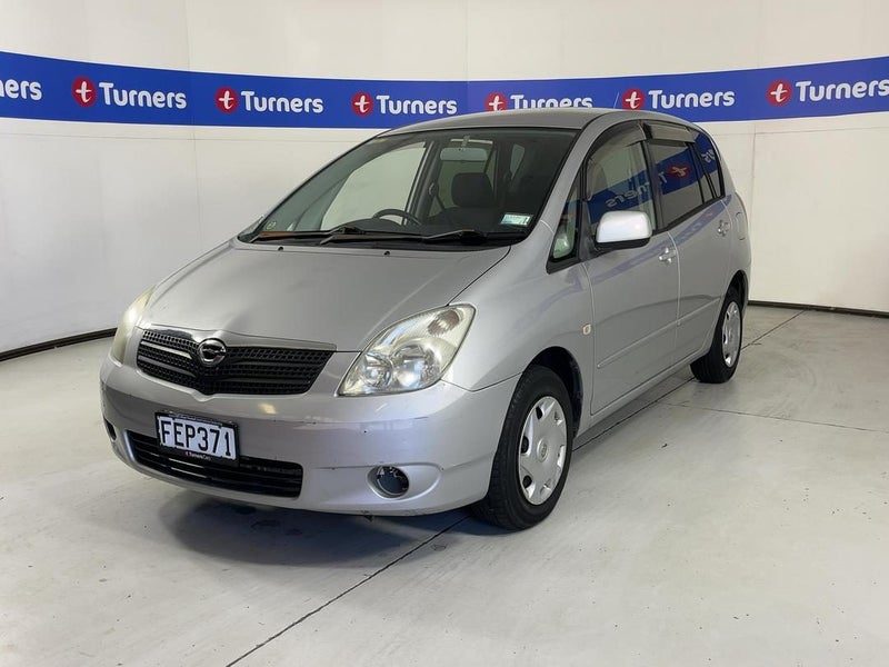 2002 Toyota Spacio, photo 3