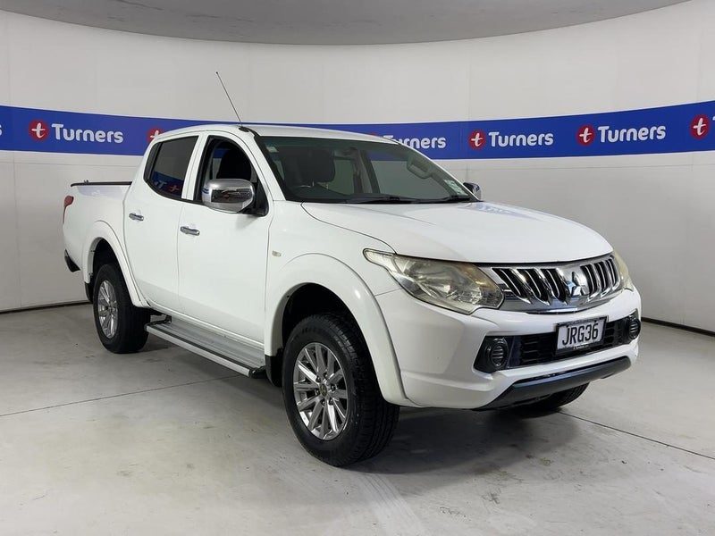 2016 Mitsubishi Triton D/CAB Glxr 2WD