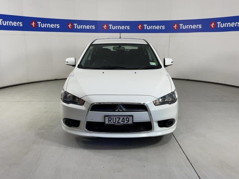 2016 Mitsubishi Lancer LS, photo 2