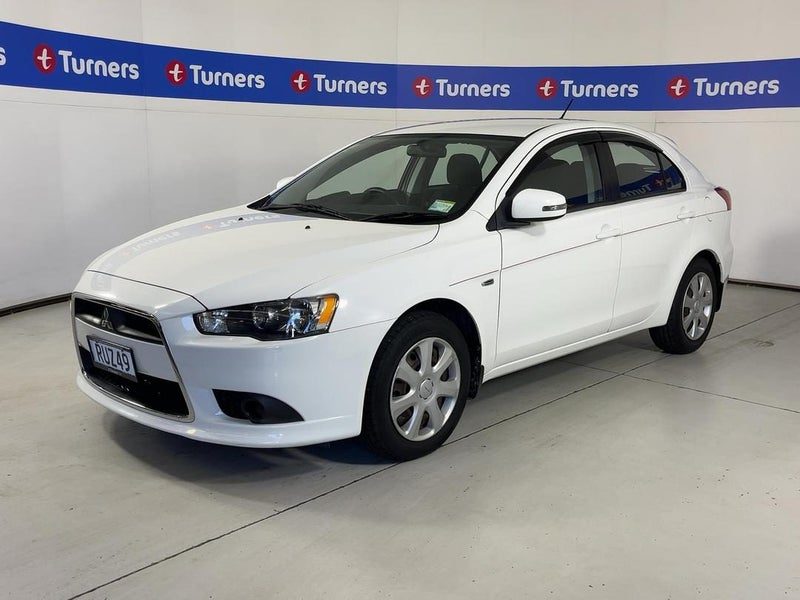 2016 Mitsubishi Lancer LS, photo 3