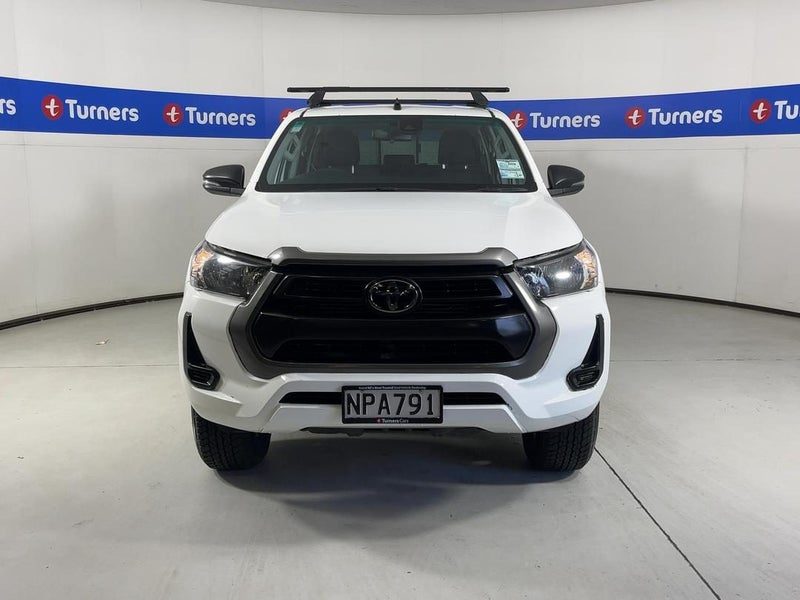 2021 Toyota Hilux SR TD DC 2WD, photo 2