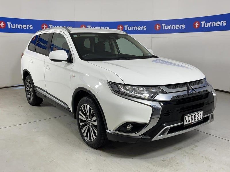 2022 Mitsubishi Outlander LS