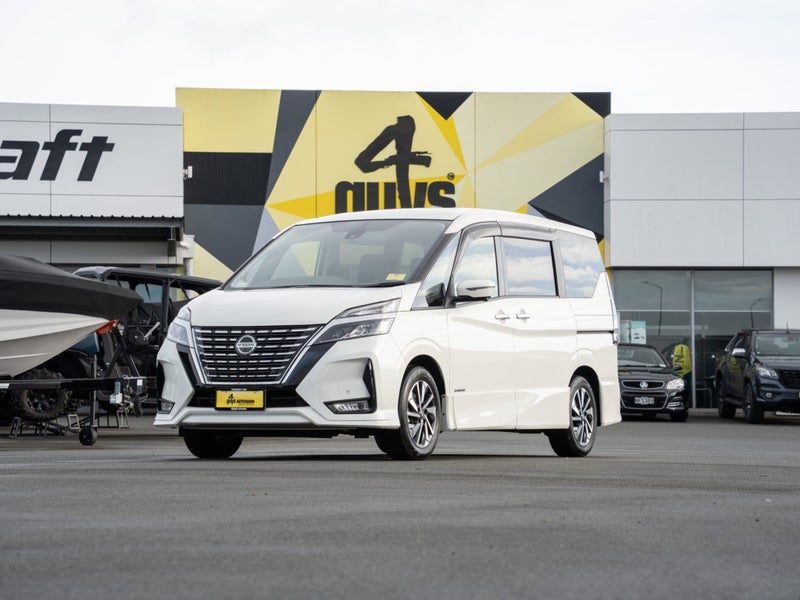 2022 Nissan Serena Highway Star