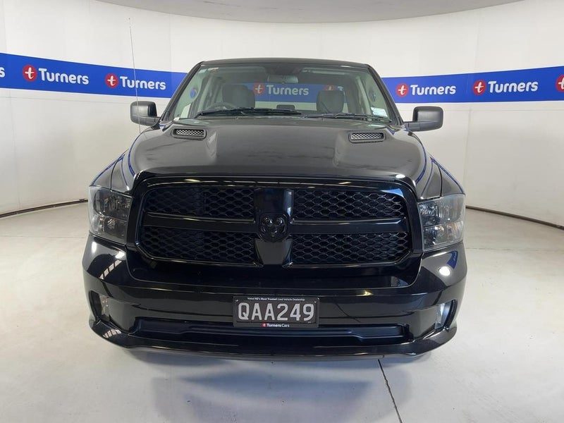 2023 Ram 1500 Express Crew Rambox 4WD, photo 2