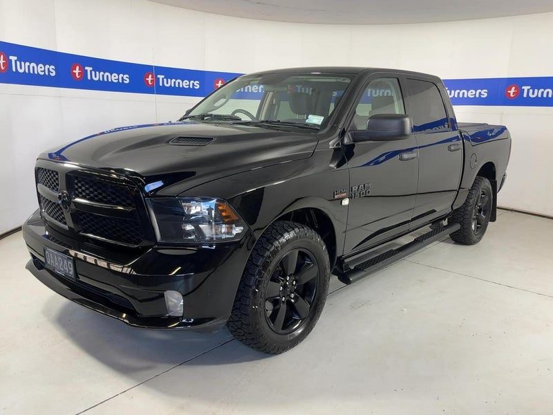 2023 Ram 1500 Express Crew Rambox 4WD, photo 3