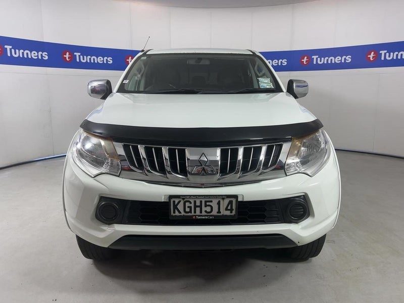 2016 Mitsubishi Triton D/CAB Glxr 2WD, photo 2