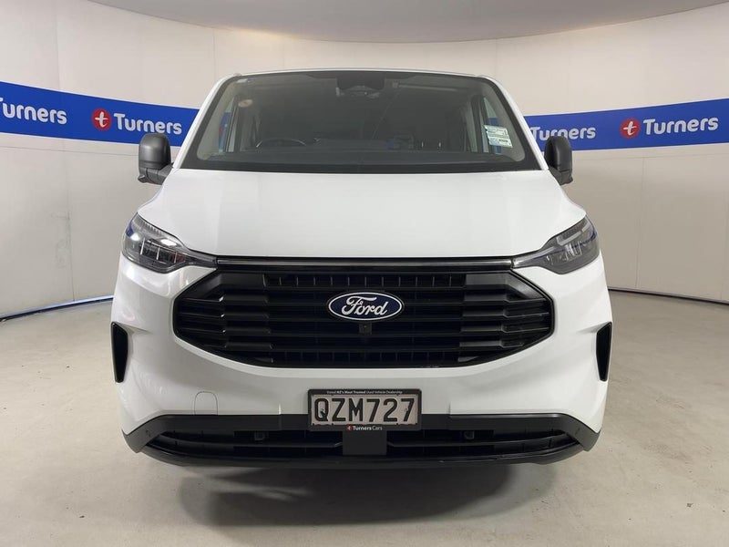 2024 Ford Transit 320L BUS, photo 2