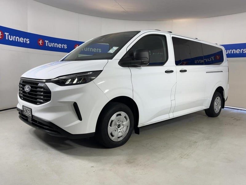 2024 Ford Transit 320L BUS, photo 3