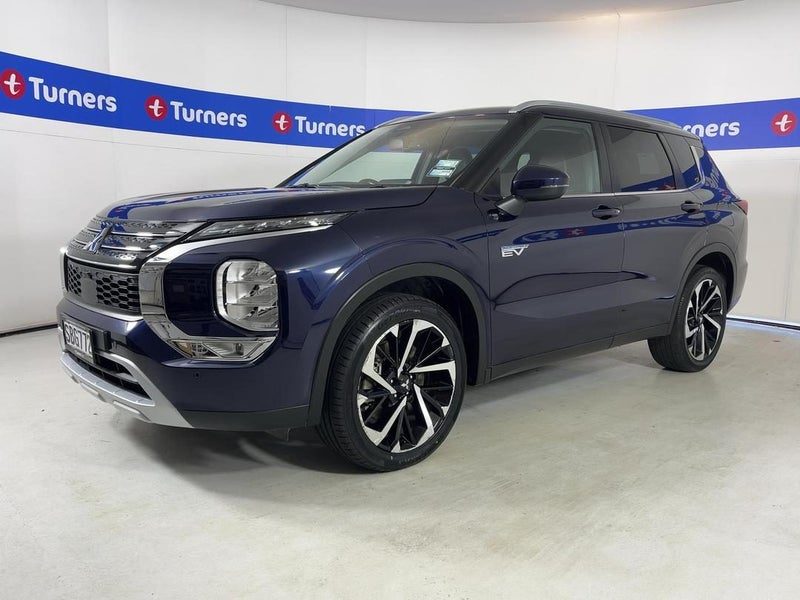 2023 Mitsubishi Outlander XLS, photo 3