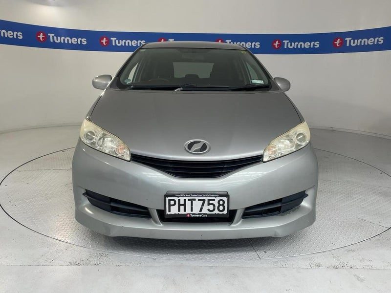 2009 Toyota Wish, photo 2