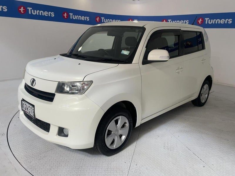2010 Toyota BB, photo 3
