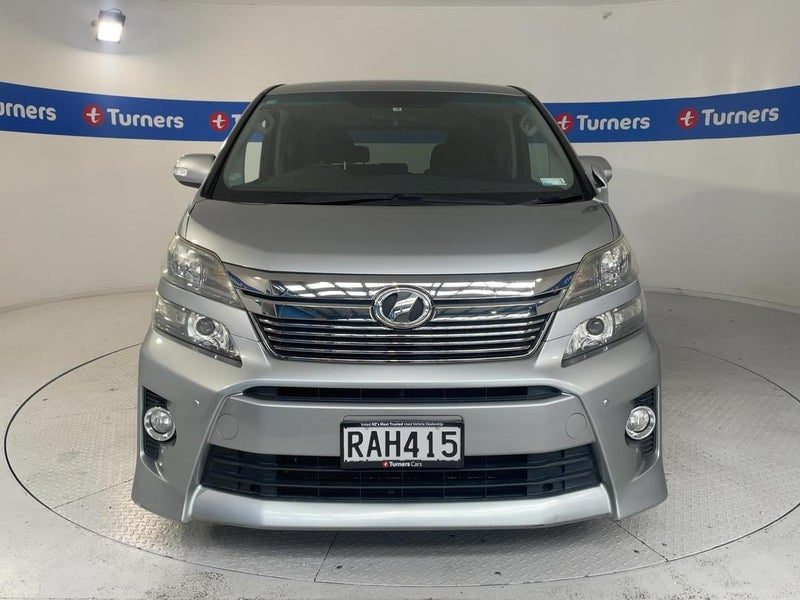 2013 Toyota Alphard Vellfire, photo 2