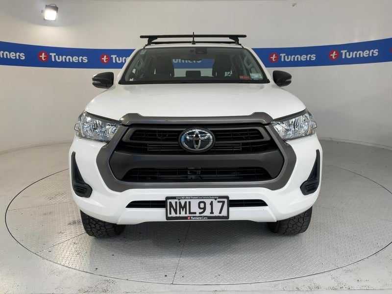 2021 Toyota Hilux SR TD DC 2WD, photo 2