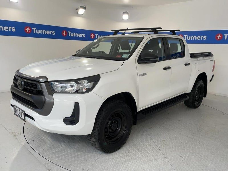 2021 Toyota Hilux SR TD DC 2WD, photo 3