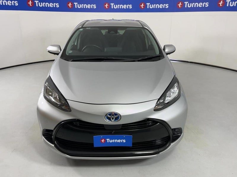 2021 Toyota Aqua, photo 2