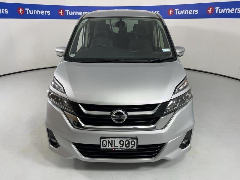 2017 Nissan Serena, photo 2
