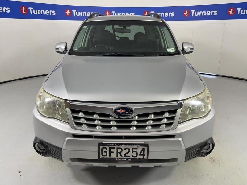 2012 Subaru Forester XS, photo 2