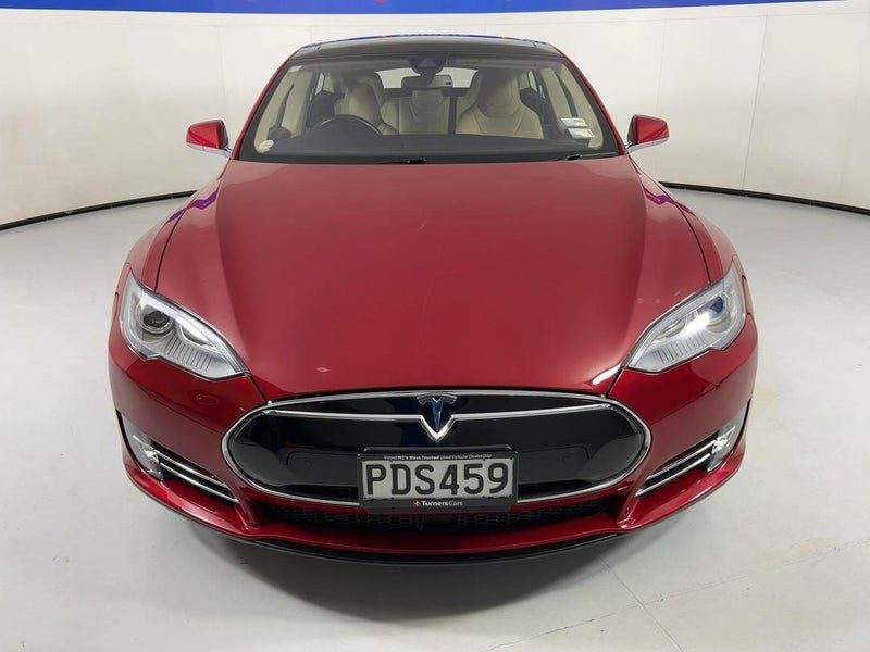 2014 Tesla Model S, photo 2