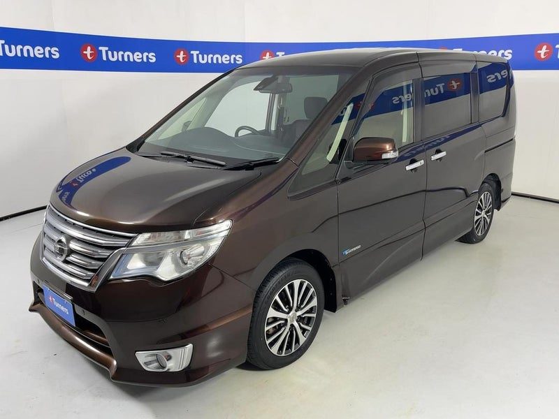2015 Nissan Serena, photo 3