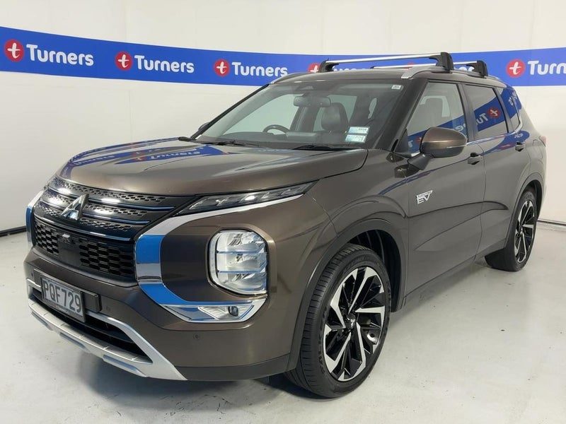 2022 Mitsubishi Outlander XLS, photo 3