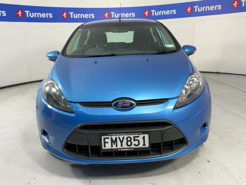 2010 Ford Fiesta S, photo 2