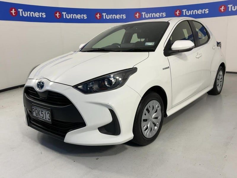2022 Toyota Yaris GX, photo 3
